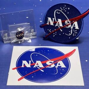 NASA Official Logo Patch Lapel Pin Sticker Set Original Space Gift Shop STEM